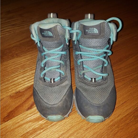 North Face gray boots - Picture 3 of 9